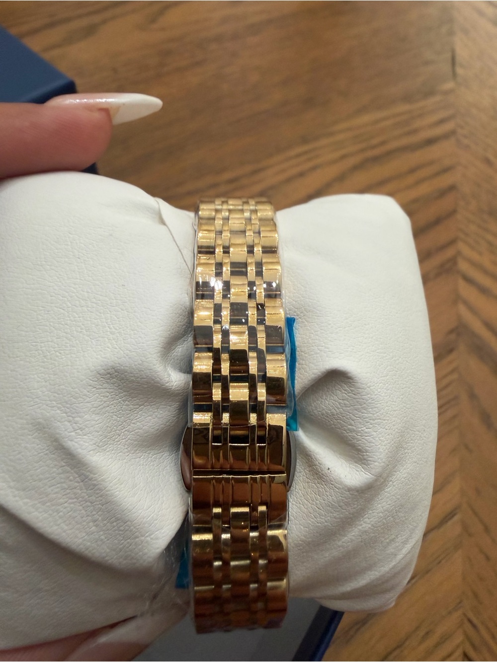 Invicta Montres Prestige Gold-Tone Crystal Dial Bracelet Watch - Picture 4 of 5